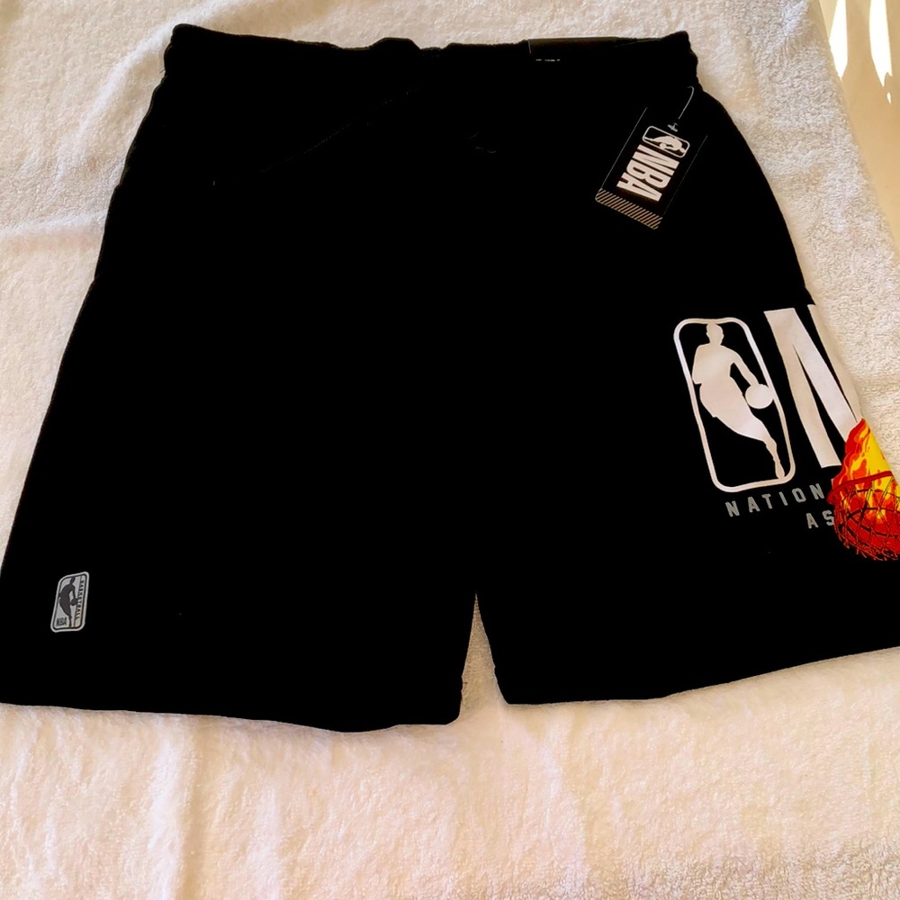 NBA  official trainer man short basketball 🏀